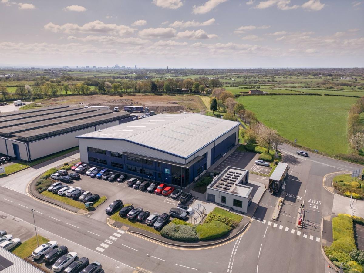 Aerial view of the ITD Global headquarters and warehouse